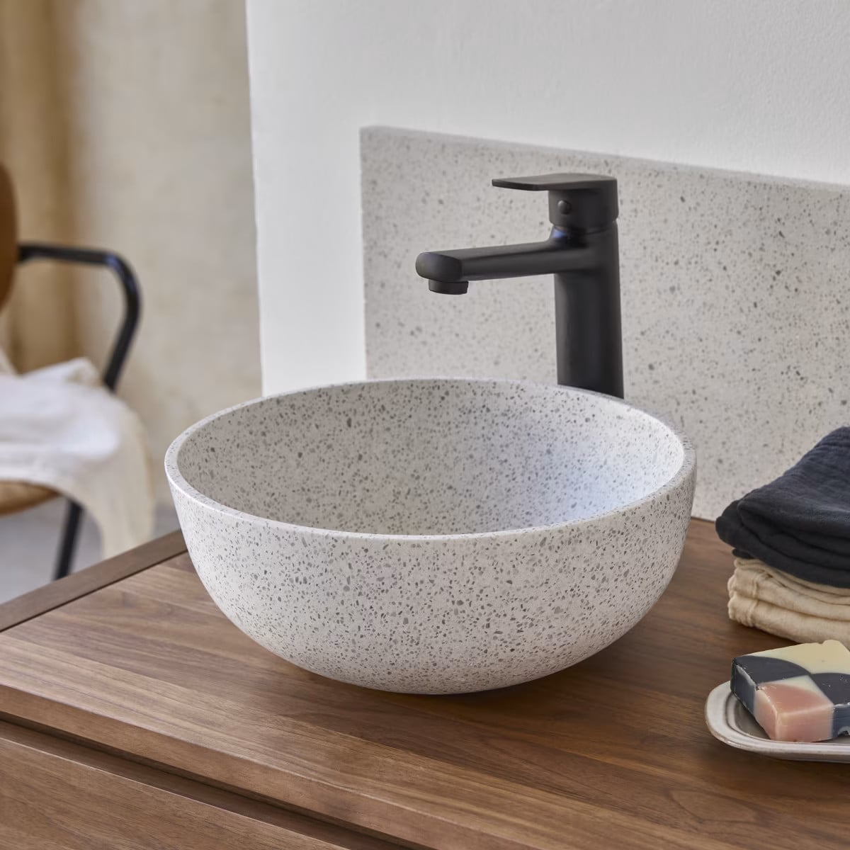 Tikamoon Ronde waskom van wit premium terrazzo ∅ 32 cm