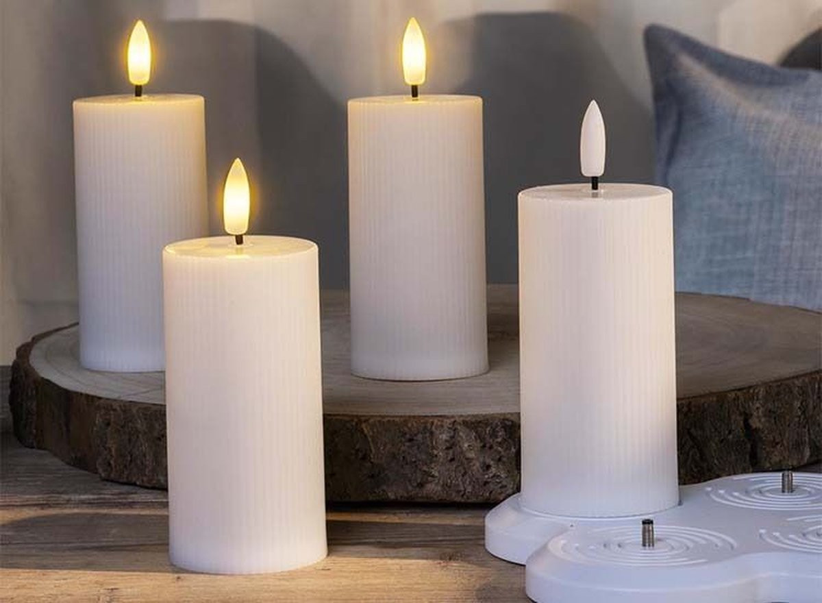 Hi Set van 4 Oplaadbare Vlamloze LED Kaarsen met Timerfunctie en USB-C Oplader
