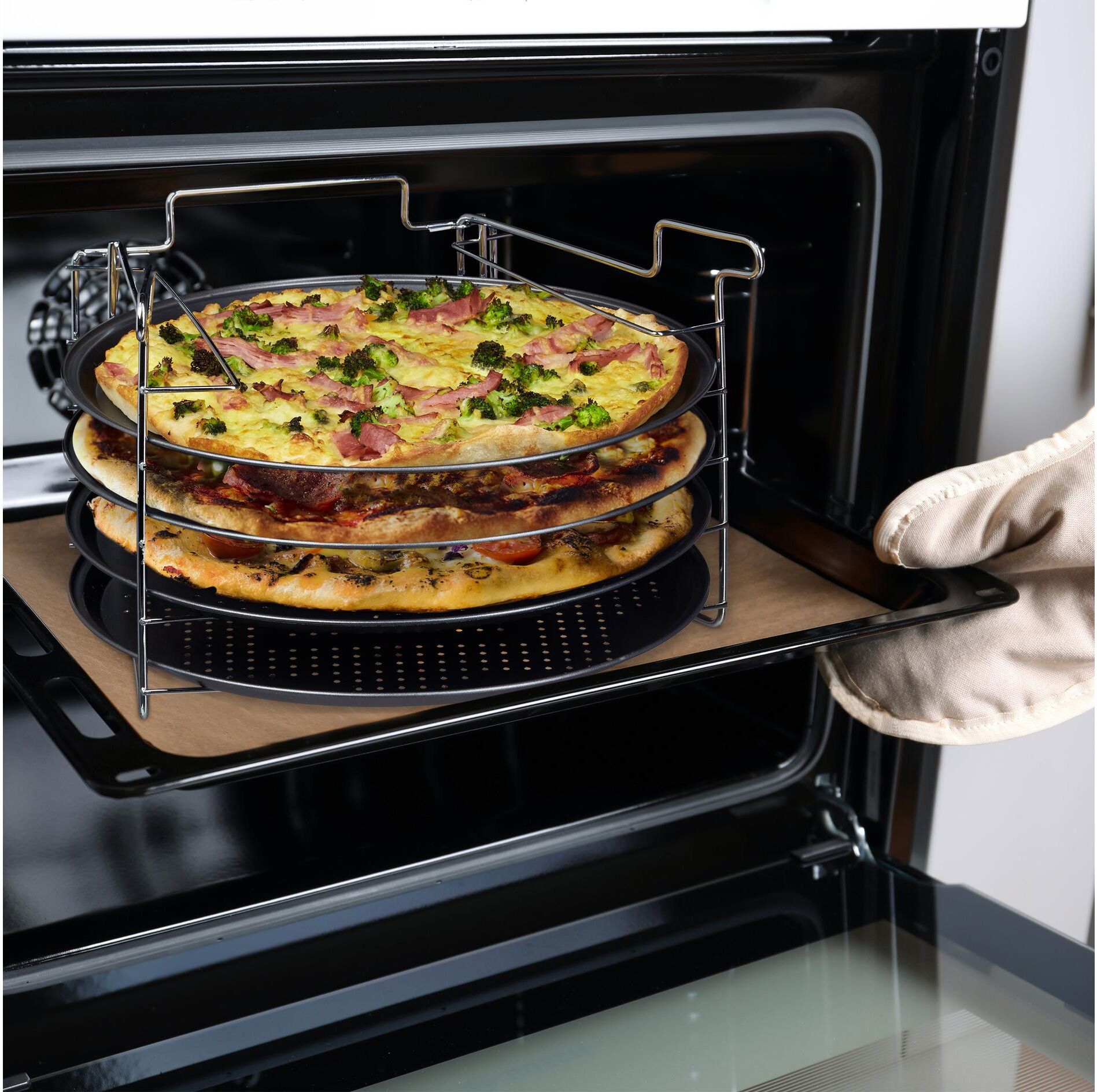 Pizzablech RELAXDAYS "32 cm x 32 cm", schwarz (schwarz, silber), B:32cm H:20cm T:32cm Ø:32cm, Stahl, Backbleche, Pizzablech schwarz, silber B/H/T: 32cm 20cm x 32cm
