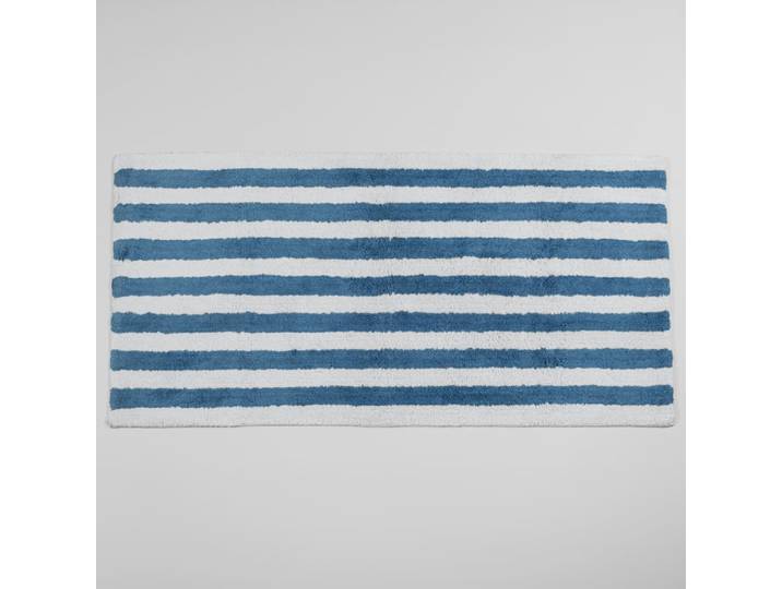 Weiße und blaue, getuftete Badematte aus recycelter Baumwolle, 60 x 120 cm