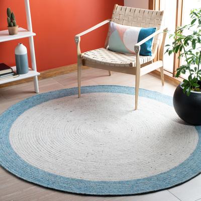 SAFAVIEH Handmade Braided Reetta Wool Rug