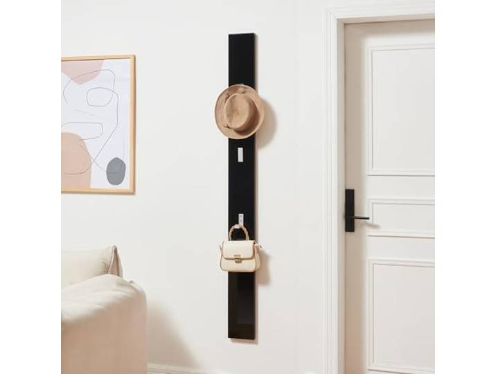 [en.casa] Wandgarderobe Hansnes 165 cm Schwarz mit 3 ausklappbaren Kleiderhaken Elegante Flurgarderobe Platzsparende Hakenleiste Garderobenpaneel Hochglanz