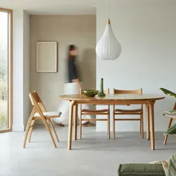 Clara - Tisch aus massivem Eichenholz, ausziehbar, rund, 4–8 Pers.