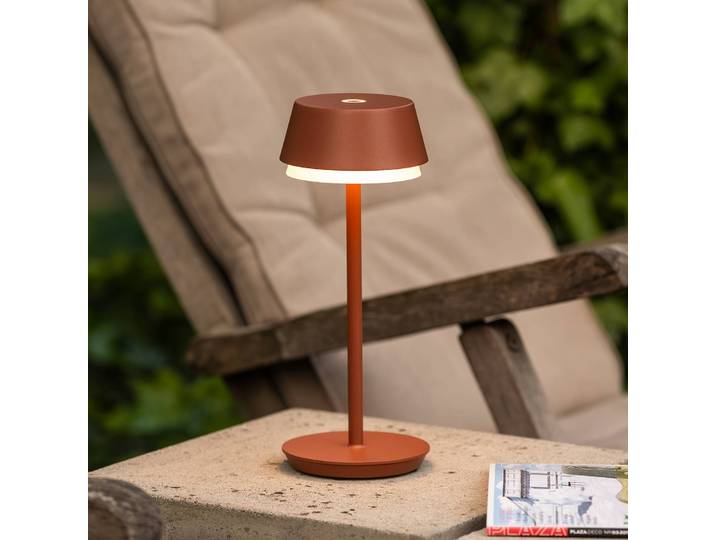 Konstsmide LED-Akku-Tischlampe Lyon, terracotta, IP54, Dimmer, CCT, RGB dimmbar, terracotta, Aluminium, Modern
