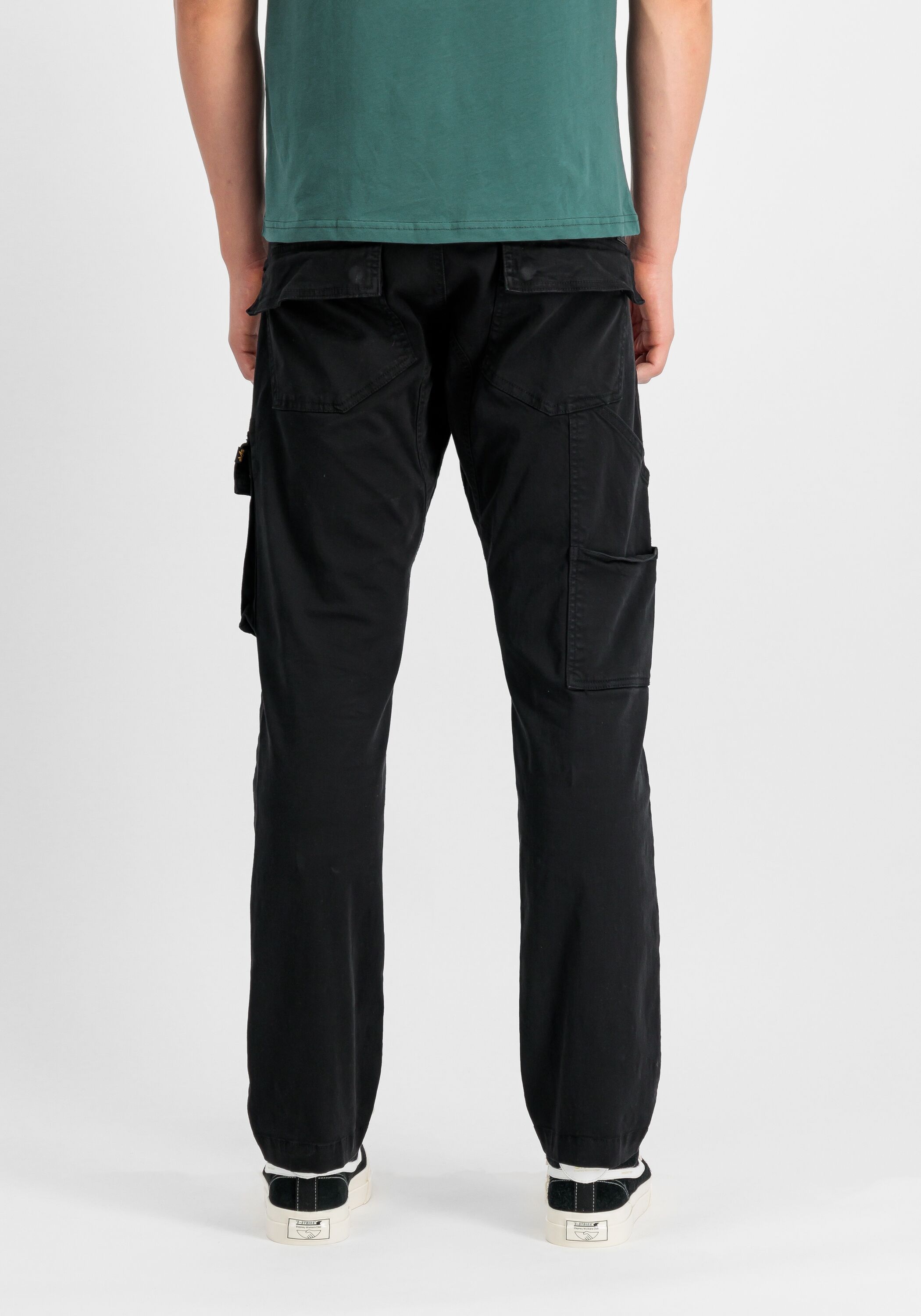 Cargohose ALPHA INDUSTRIES "Lieutenant", Herren, Gr. 32, Normalgrössen, schwarz, Obermaterial: 98% Baumwolle, 2% Elastan, Hosen Cargohose schwarz 32, Normalgrössen