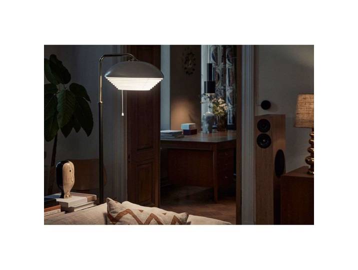 A811 Stehleuchte Polished Brass - Artek - Wohnzimmer - Metall