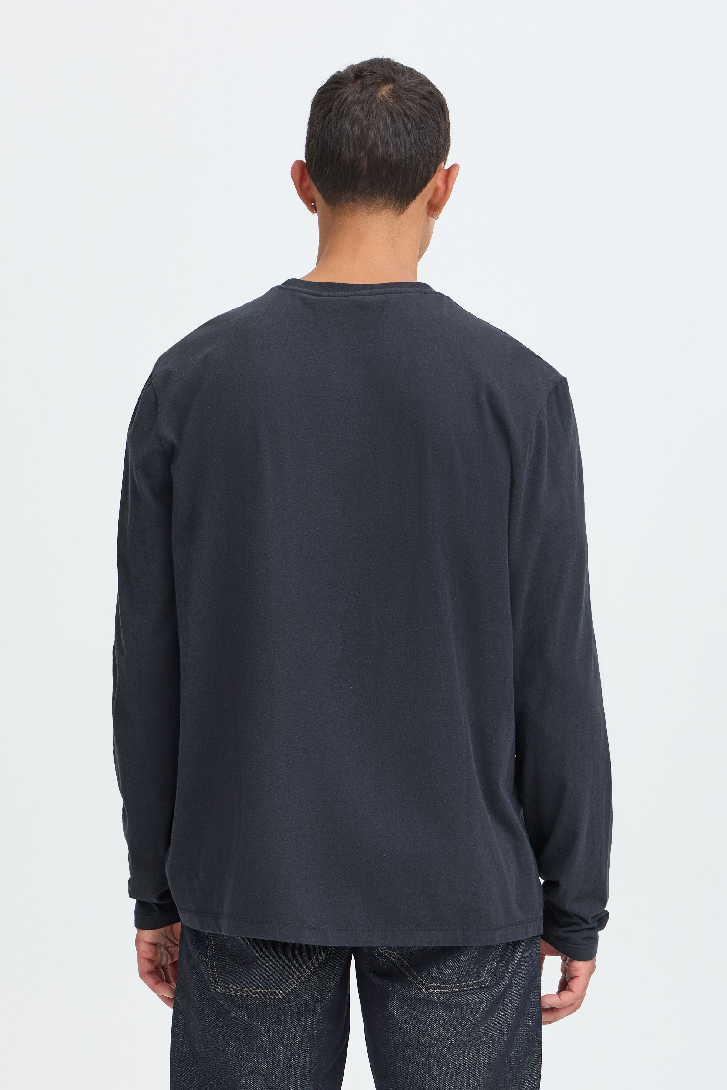 Langarmshirt BLEND "BHKONSTANTIN L/S WASH O-NECK", Herren, Gr. M, schwarz (schwarz beauty), Single Jersey, Obermaterial: 100% Baumwolle, unifarben, regular fit normal, Rundhals, Shirts Langarmshirt, Baumwolle, regular fit schwarz beauty M