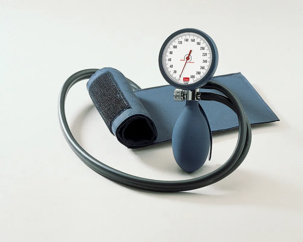 Bosch und Sohn GmbH & Co.KG BOSO Clinicus II L Blutdruckmessgerät für den Oberarm, 2 Schlauch mit XL Erwachsenen-Manschette für starke Arme 056-0-130