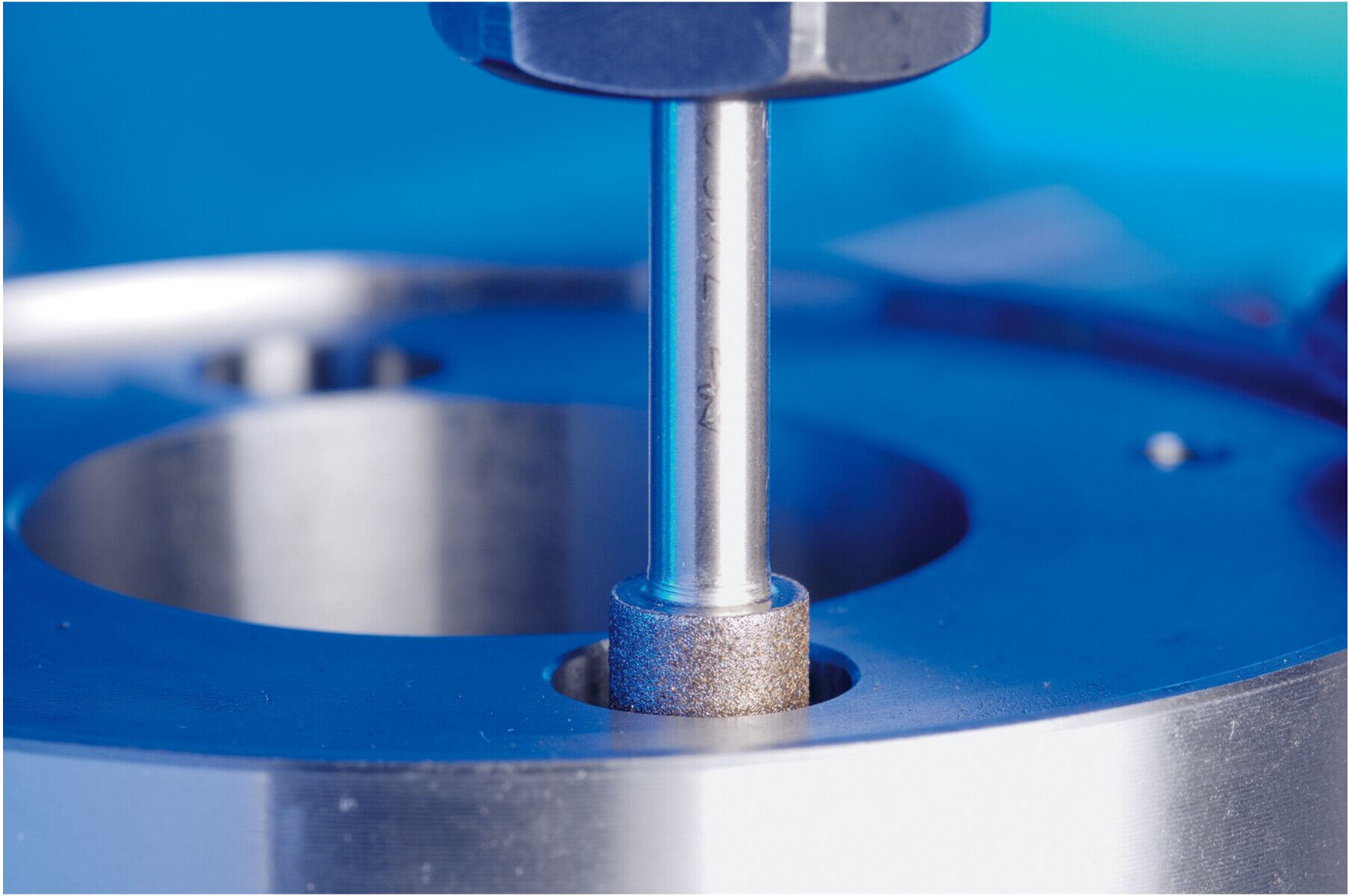 PFERD TOOLS Diamant-Schleifstift Zyl. Ø4,0mm SchaftØ3 mm D126 (mit.) zum Schleifen von Bohrungen/Radien (36004010)