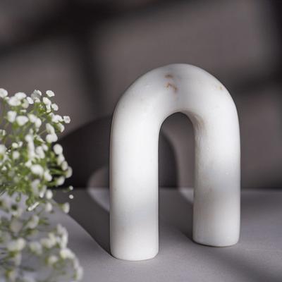 BIDKhome Sm. White Marble Arch Figurine