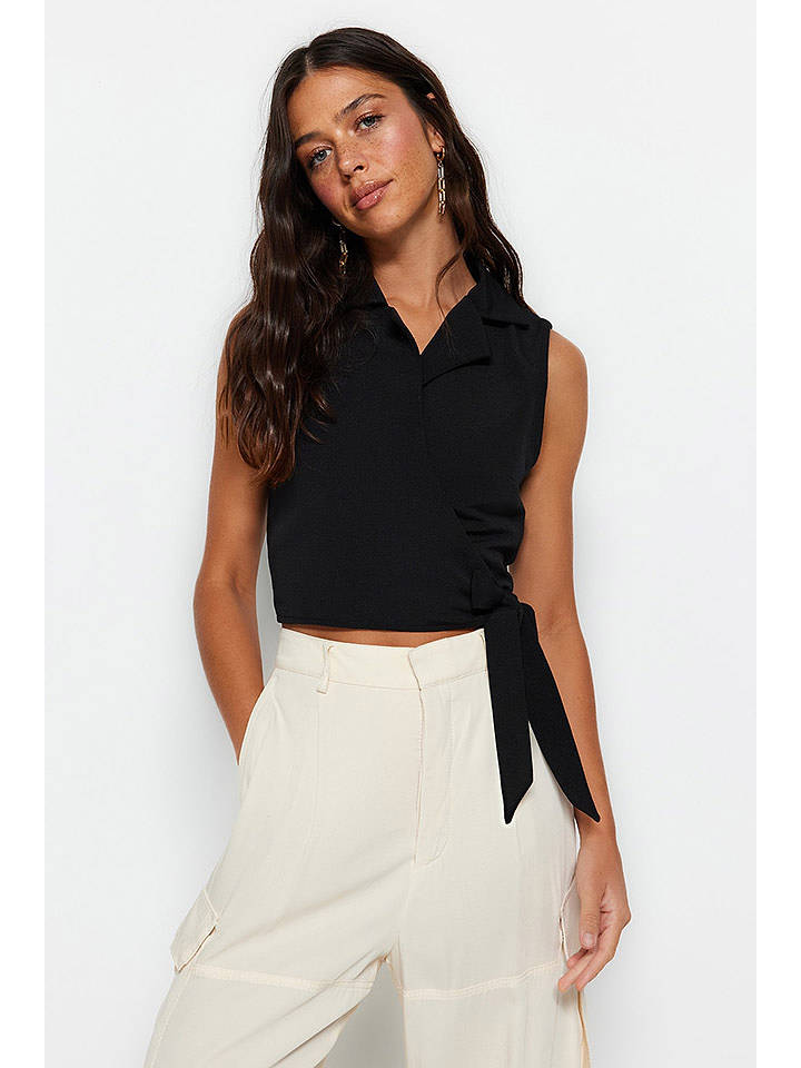 trendyol Top in Schwarz - 36