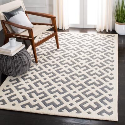 SAFAVIEH Handmade Chatham Signe Moroccan Modern Wool Rug
