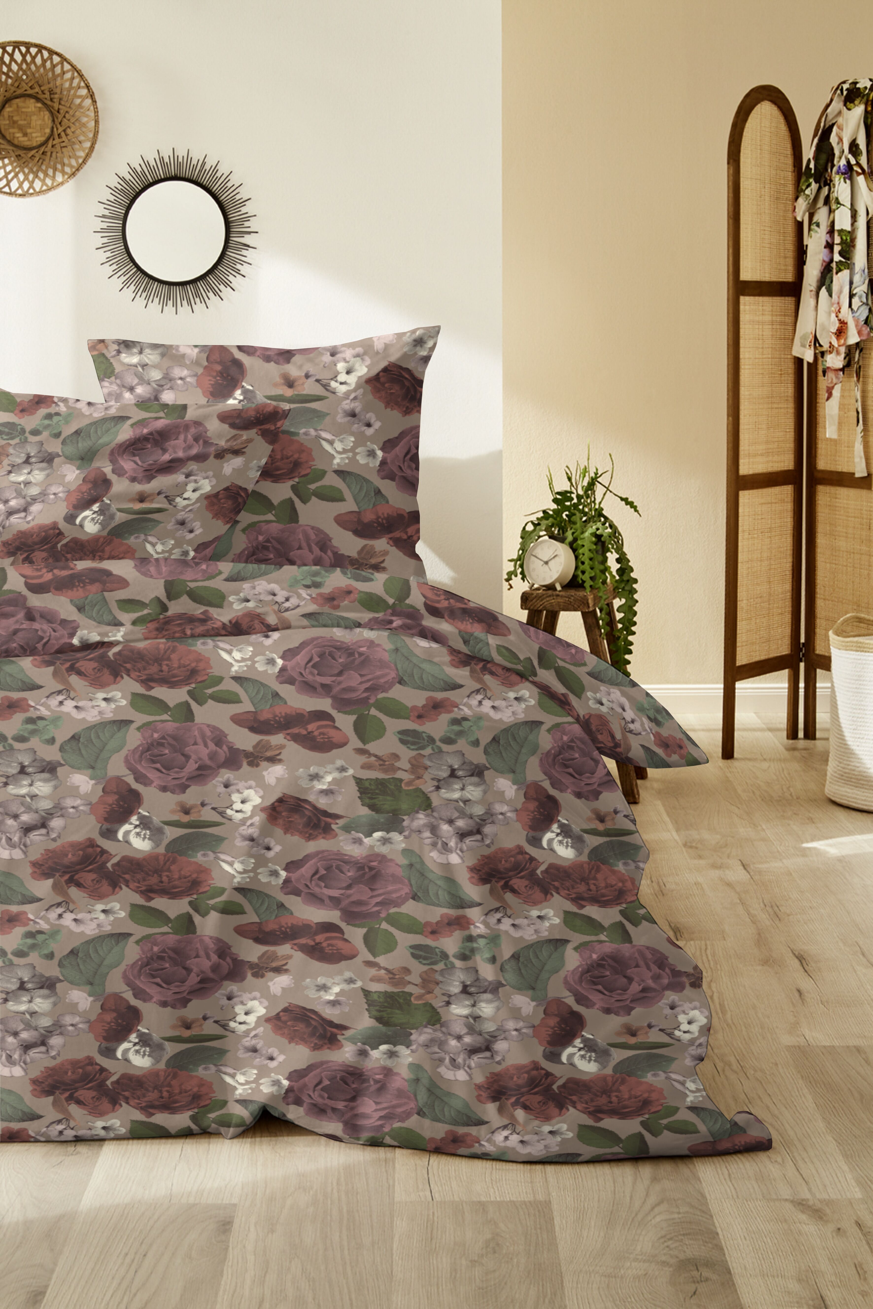 Bettwäsche PRIMERA "Edelflanell-Bettwäsche Exciting", braun, B/L: 135cm x 200cm, 1 Stk., 1 Stk., Edel-Köper-Flanell, B/L: 80cm x 80cm, 2 Stk., Edel-Köper-Flanell, Obermaterial: 100% Baumwolle, Bettwäsche, Bettwäsche, mit einem aufregenden Blumenmuster bra