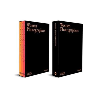 Women Photographers (Slipcased set), Taschenbuch von Clara Bouveresse, Thames & Hudson, 978-0-500-41118-6