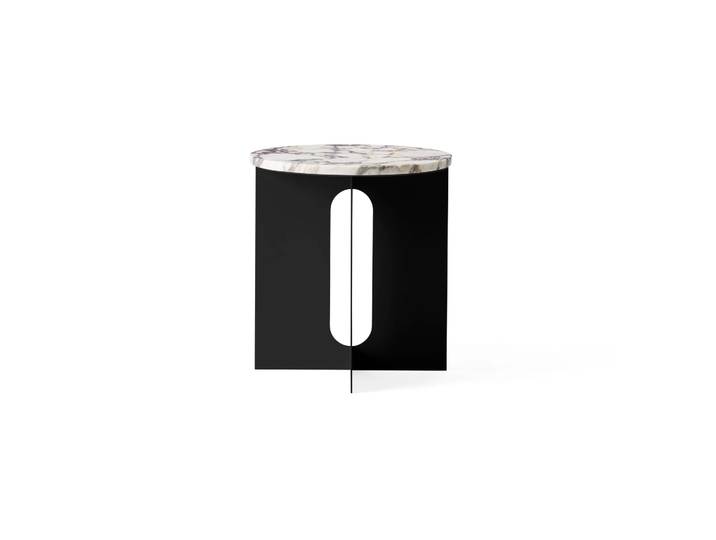 Audo Copenhagen Table d appoint Androgyne Calacatta Viola marbre-acier noir, Ø42 cm'