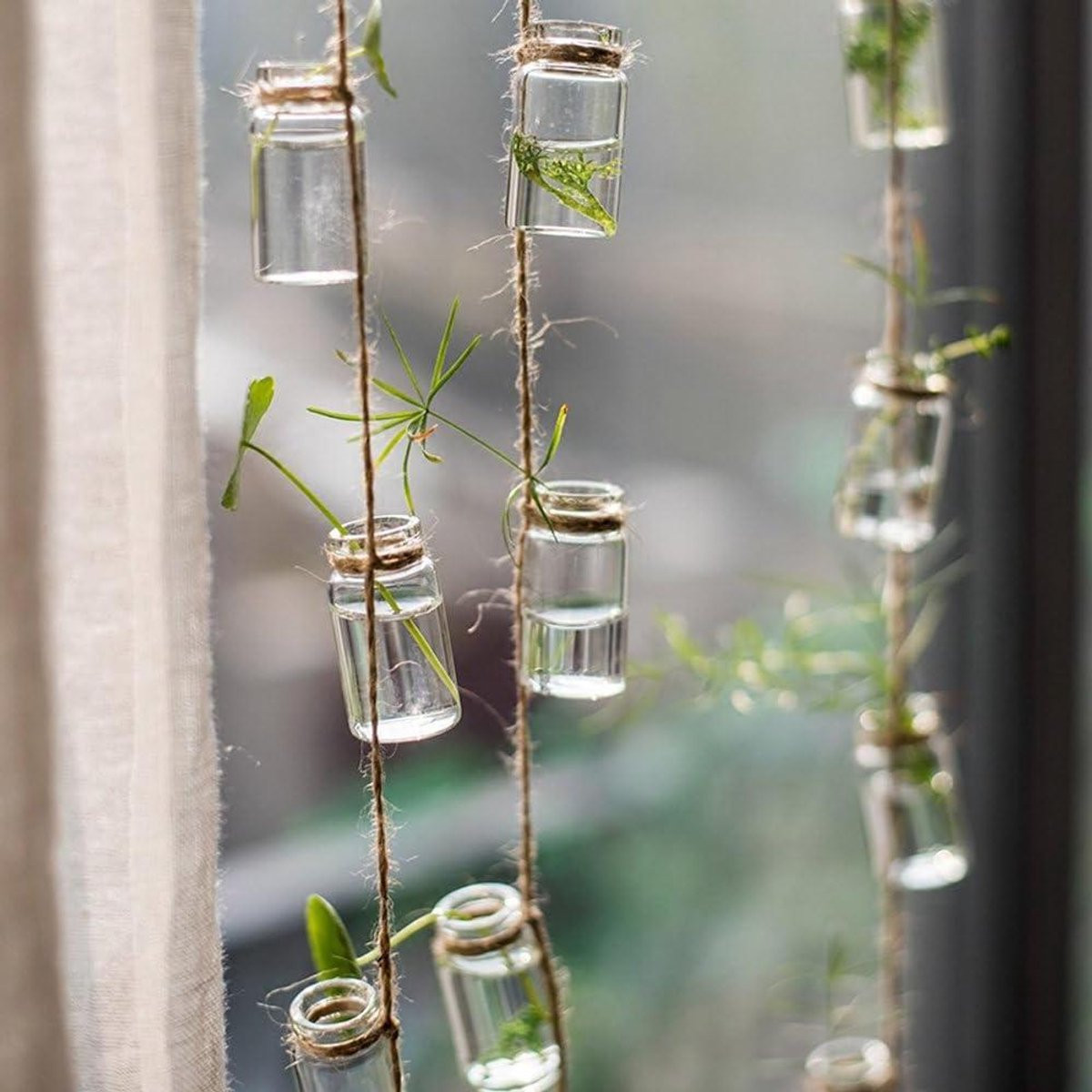 Set van 27 heldere glazen vaasjes voor hangende decoratie, Hoogte: 4 cm