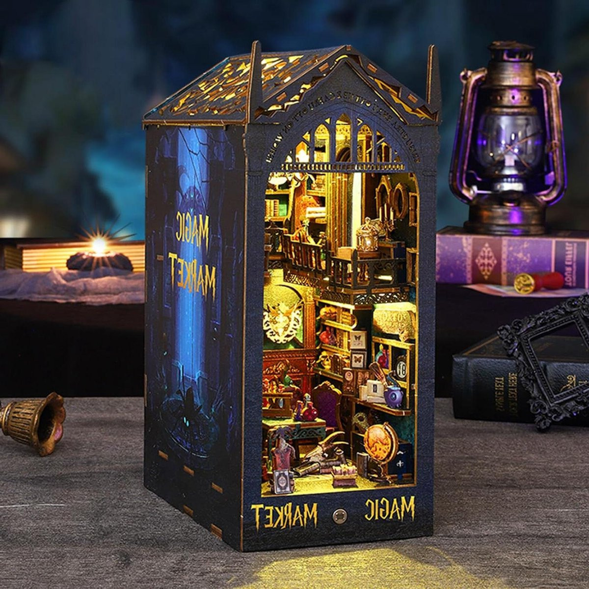 Magic Market Houten Boekenhoek Miniatuur Huis met LED Verlichting voor Boekenplank Decoratie