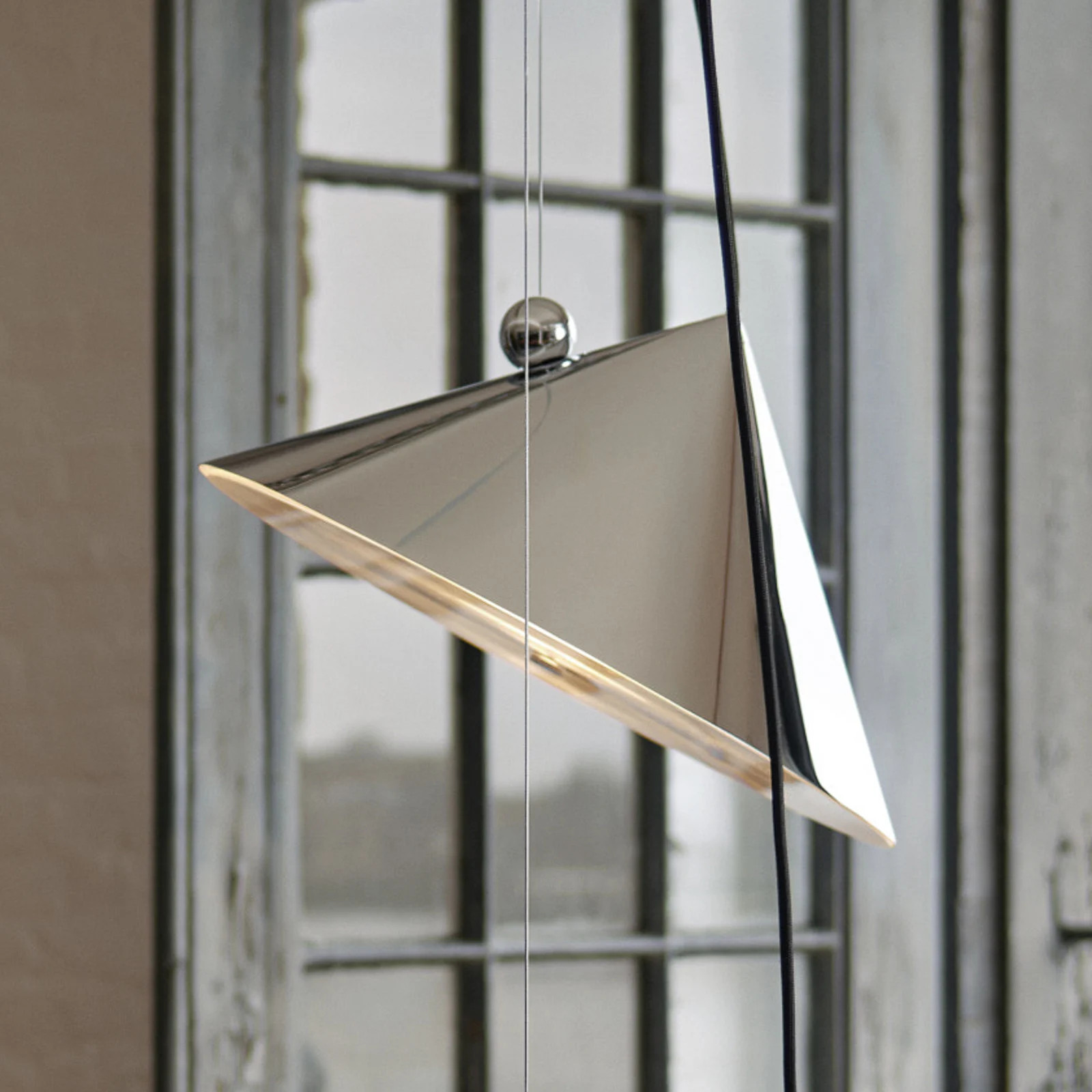 Tom Dixon Pose LED hanglamp, zilver, Ø 43 cm