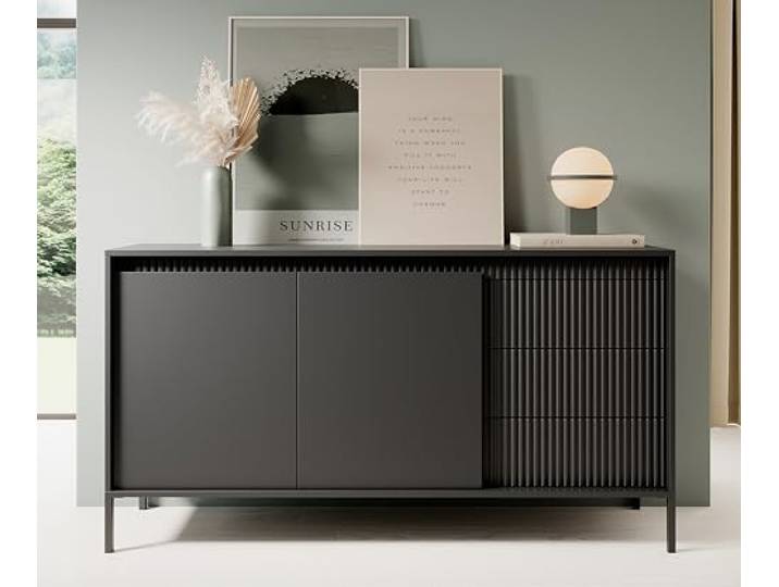 AXLIVING Trentinis 153 2D3S Schwarzes Sideboard, 153,5 cm geriffeltes Bieten weiteren Stauraum für Ihre Gegenstände. Diese Kommode mit Türen und. Höhe: 81,4 cm. Tiefe: 39,5 cm. MDF-Fronten.