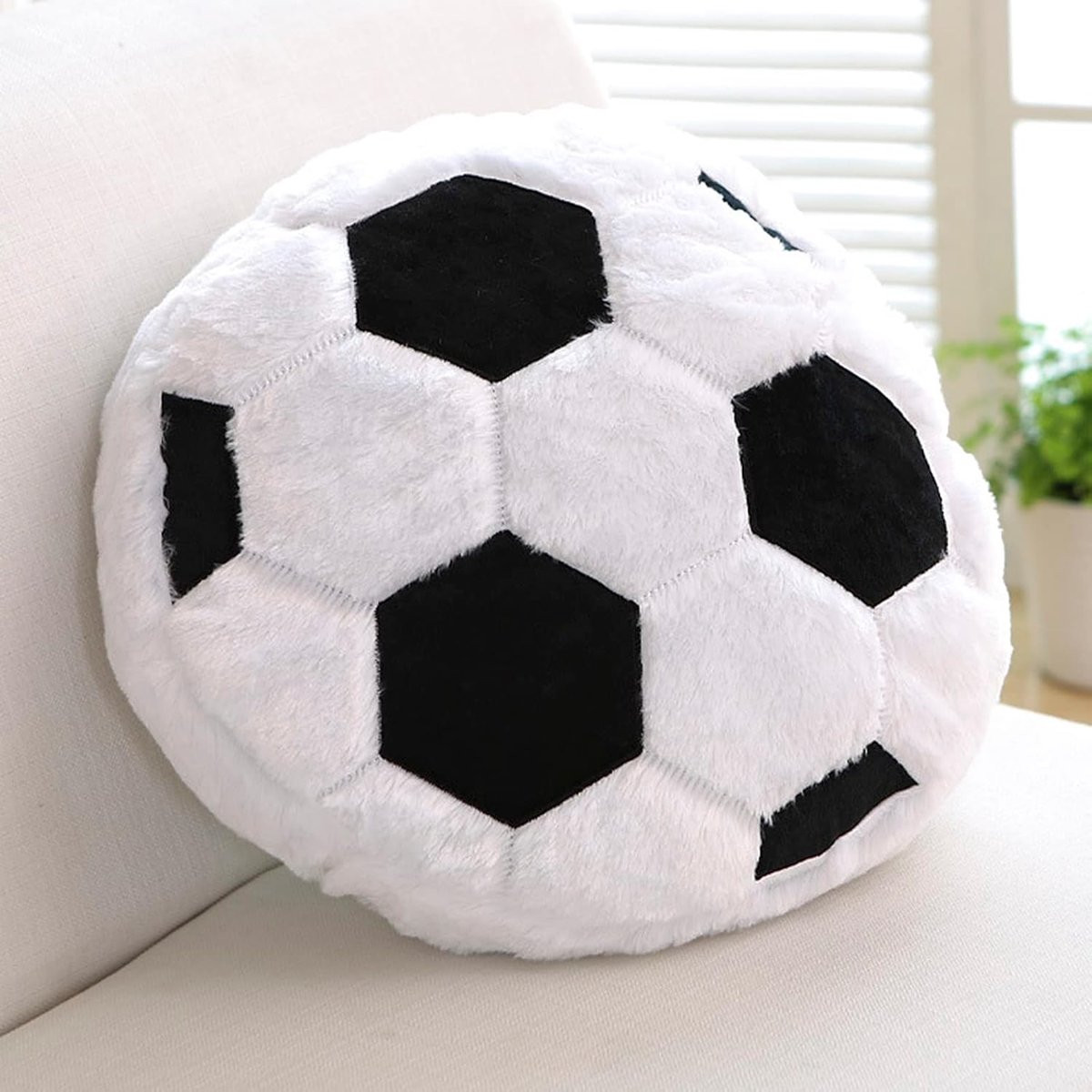 SnelShoppen Plush Voetbal Kussen - Zacht en Fluffy Sport Kussen voor Kinderen - 45 x 45 cm