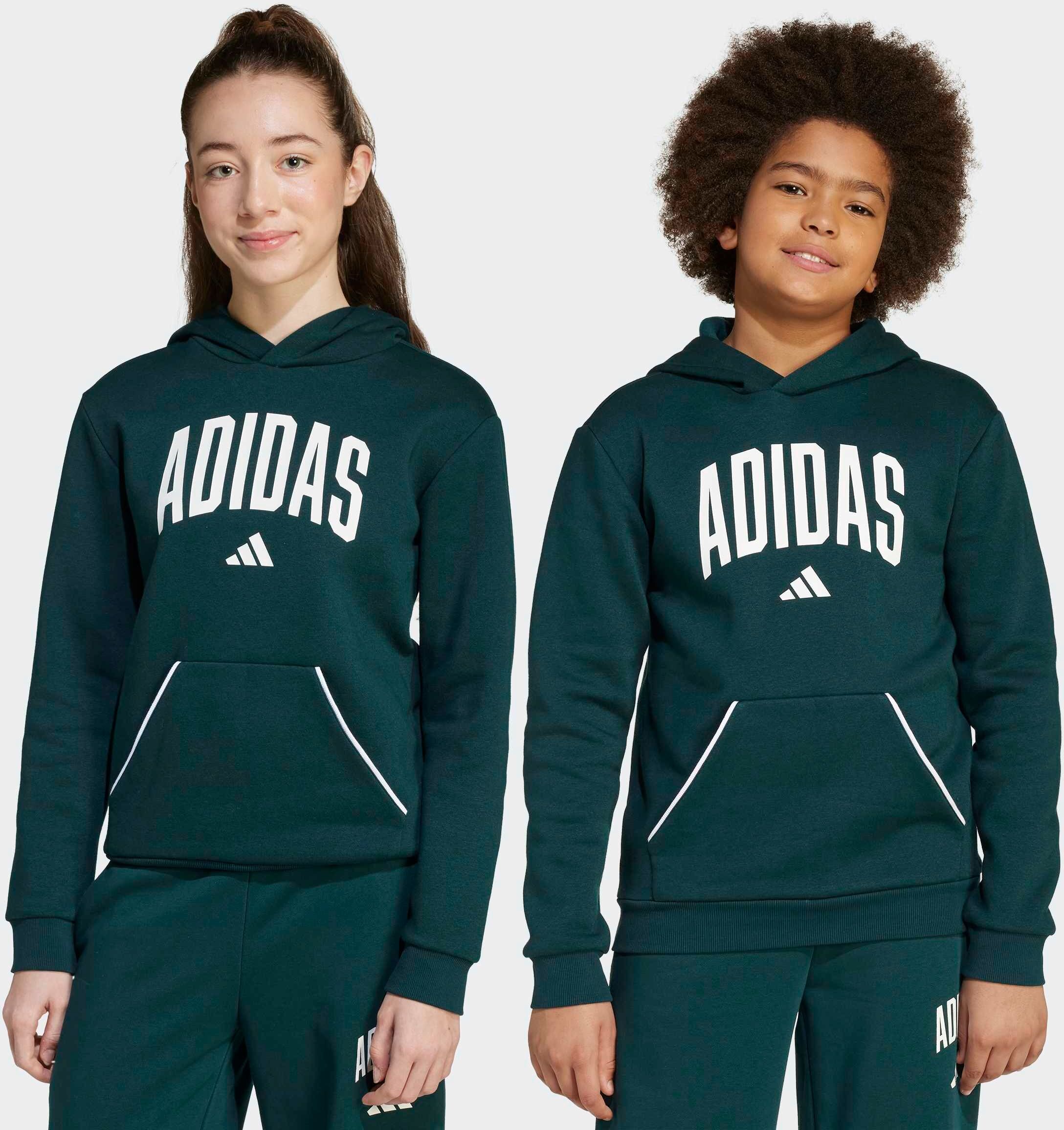 Kapuzensweatshirt ADIDAS SPORTSWEAR "SEASONALS ESSENTIALS COLLEGIATE TYPOGRAPHY KIDS HOODIE", Mädchen, Gr. 128, weiss (aurora ivy, weiß), Obermaterial: 55% Baumwolle, 36% Polyester, 9% Viskose, normal, Rundhals, angesetztes Bündchen, Sweatshirts Kapuzensw