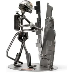 Hinz & Kunst, Deko Figuren + Skulpturen, 264 - Figur "Feuerwehrmann mit Tür"