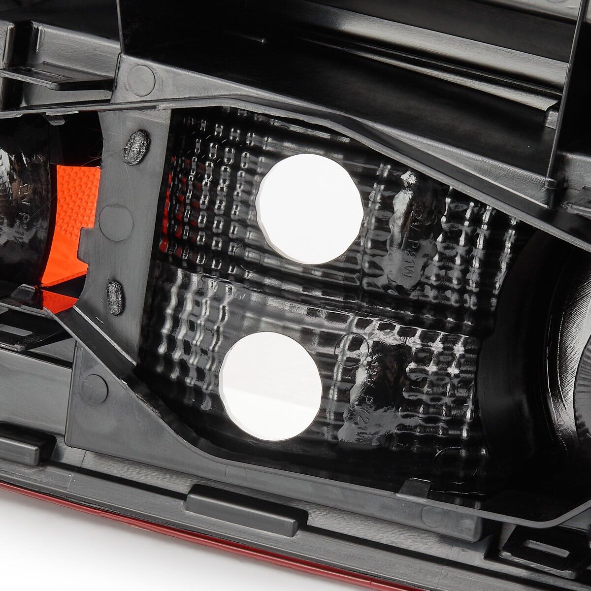 TYC 11-11382-11-2 Rear light