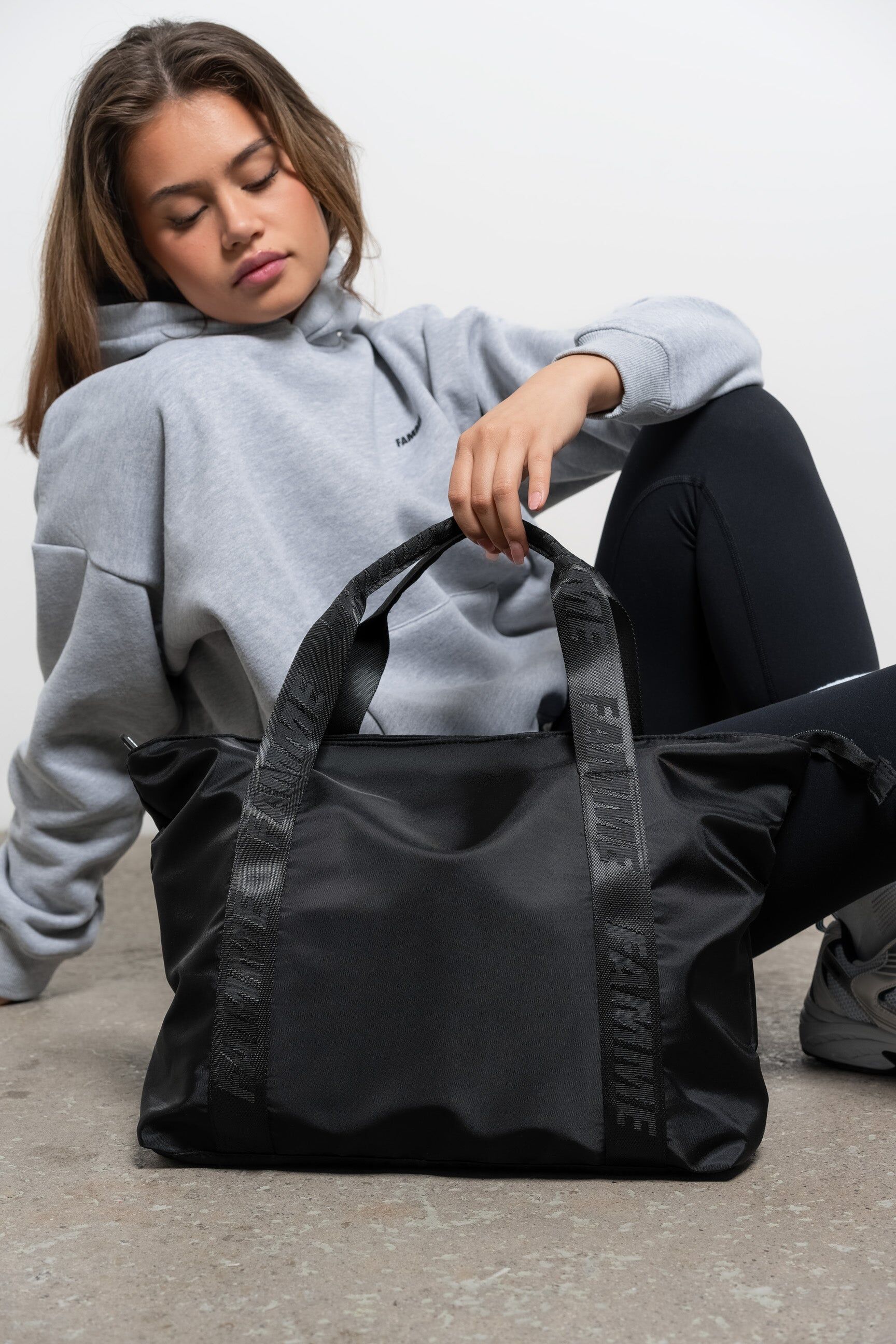 FAMME - Tote Bag - Black / ONE SIZE