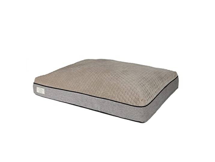 D&D Home, Hundekissen Celia M – 100 x 75 x 15 cm, Taupe, ergonomisches Kissen mit Polyfaser-Topper, samtige Liegefläche, 2 verdeckte Reißverschlüsse, rutschfest