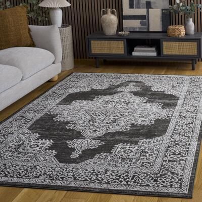SAFAVIEH Chamber Nouria Medallion Area Rug