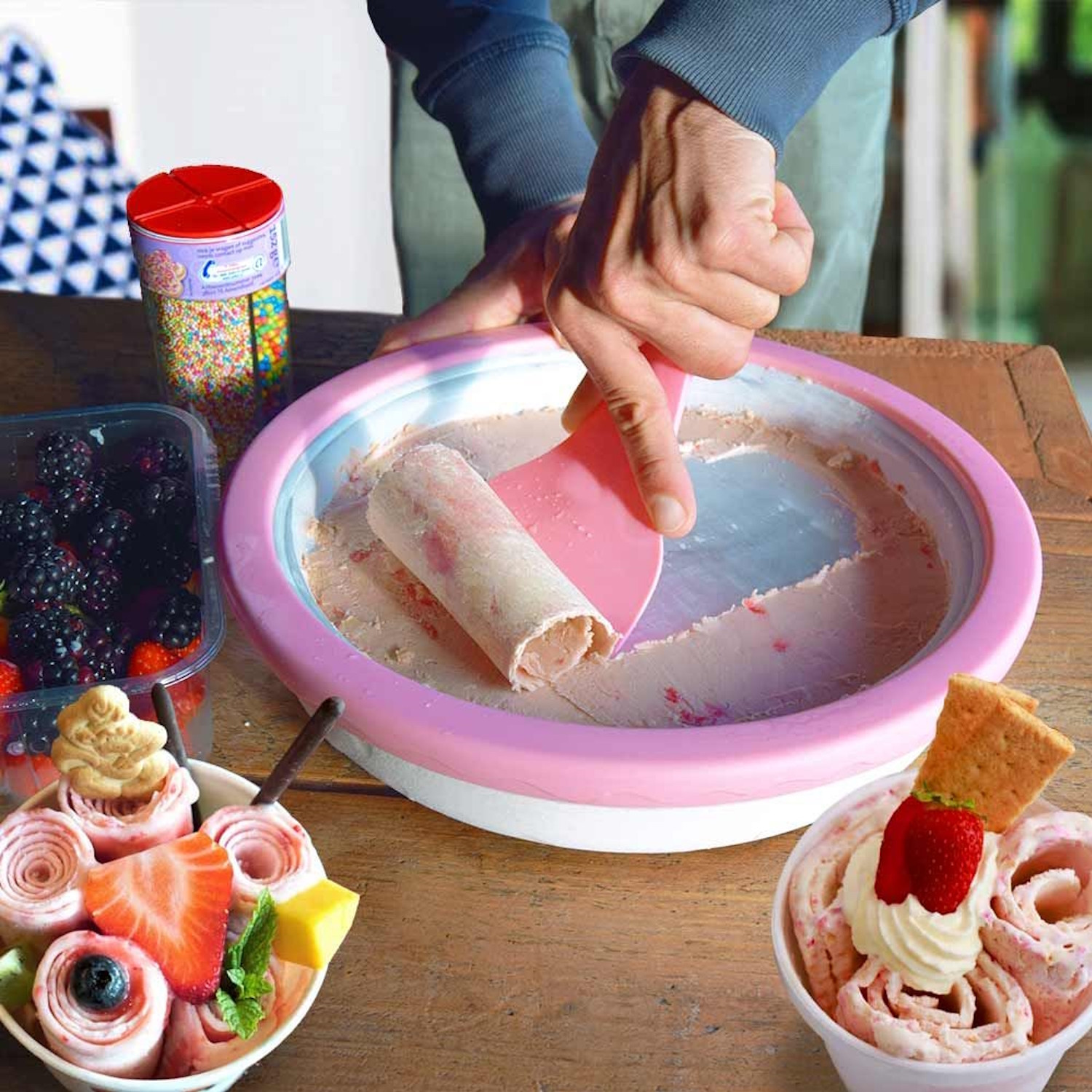 MikaMax IJstjesmachine met twee spatels en vormpjes