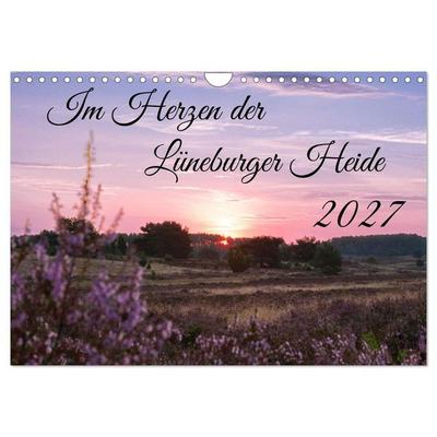 Im Herzen der Lüneburger Heide (Wandkalender 2027 DIN A4 quer), CALVENDO Monatskalender