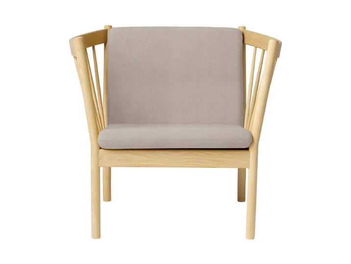 FDB Møbler J146 Sessel Oak lacquered-beige