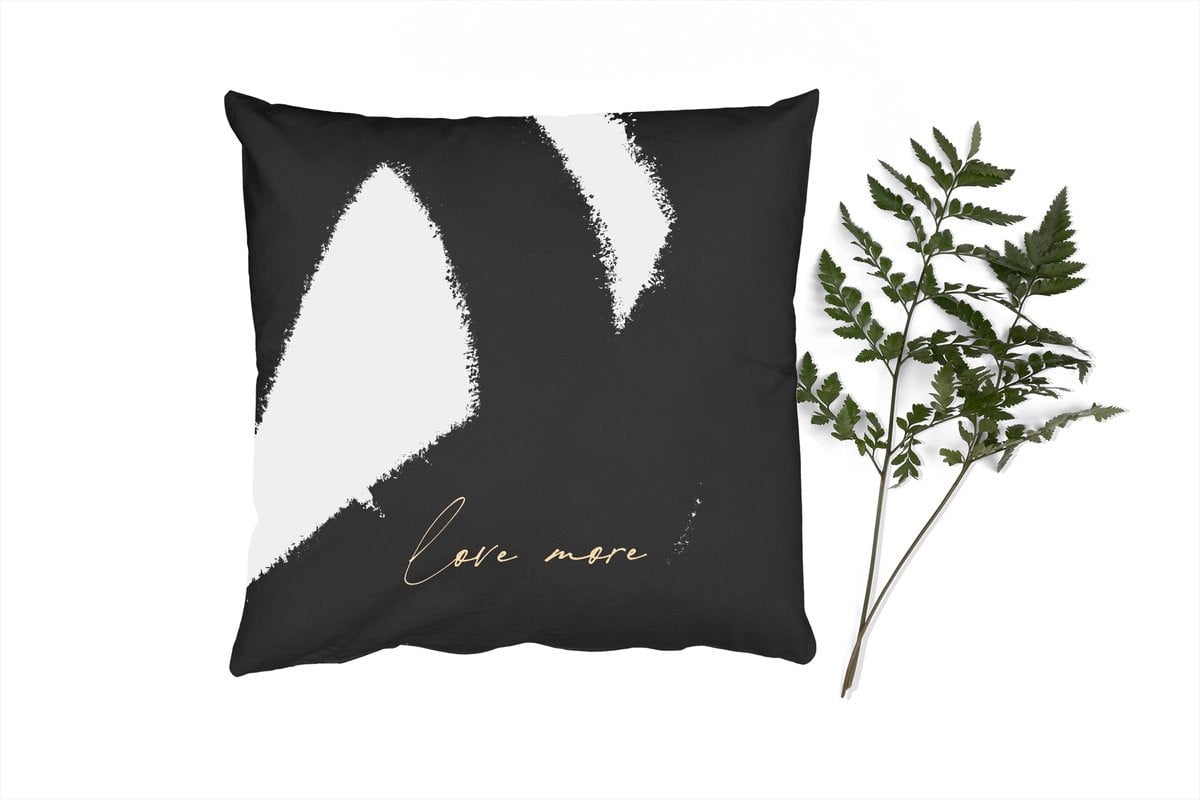 PillowMonkey Sierenkussen Abstract Love More Quotes 60x60 cm