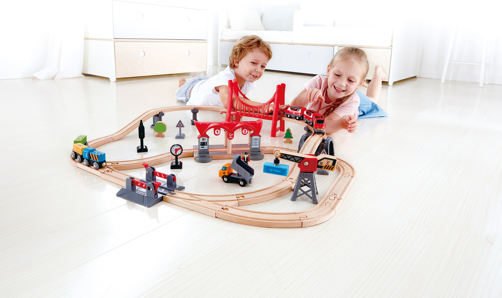 Hape Treinset Drukke stad