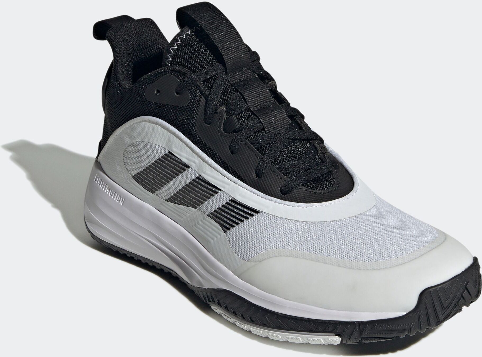 Basketballschuh ADIDAS SPORTSWEAR "OWN THE GAME 3", Herren, Gr. 43, schwarz-weiss (cloud weiß, core schwarz, core schwarz), Synthetik, Textil, Schuhe Basketballschuh cloud weiß, core schwarz, core schwarz 43