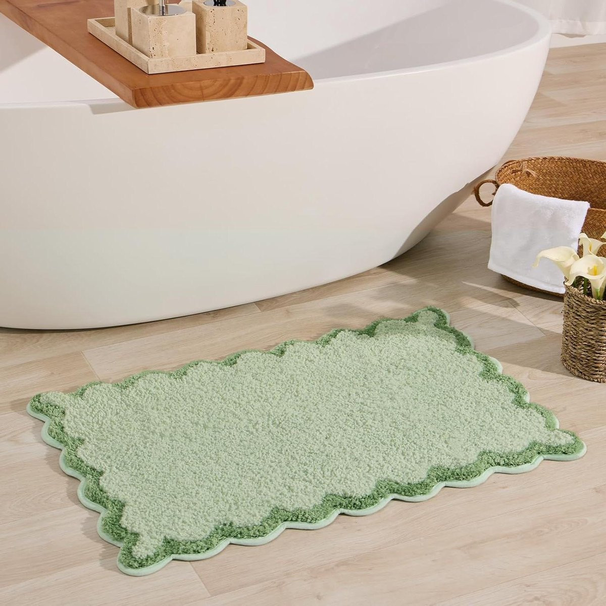 Geschulpte Badmat Lichtgroen - Zacht Badkamer Tapijt met Hoge Poolhoogte - 51 x 81 cm