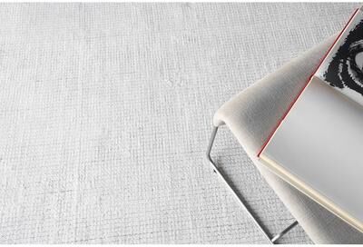 Exquisite Rugs Manhattan Handmade Handloomed Polyester Ivory Area Rug