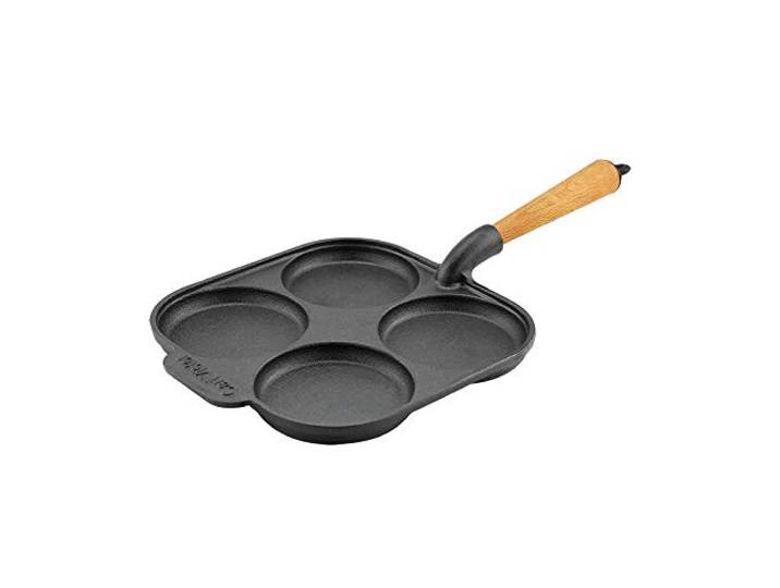 Carl Victor EIERPFANNE BLINIPFANNE AUS GUSSEISEN ECKIG 21 cm ohne PFAS mit hellem Holzgriff