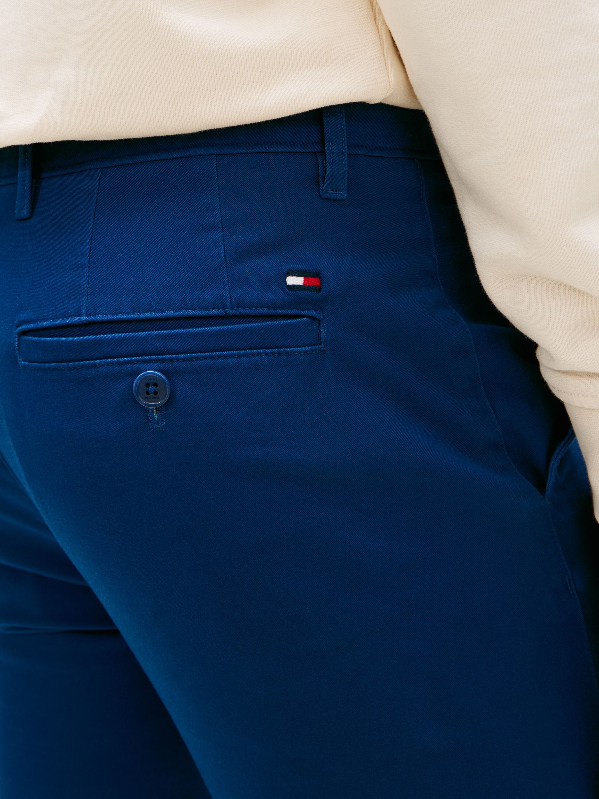 Chinohose TOMMY HILFIGER "DENTON ESSENTIAL", Herren, Gr. 34, Länge 30, blau jean, Twill, Obermaterial: 97% Baumwolle, 3% Elasthan, straight fit normal, Hosen Chinohose, Gerades Bein, Schlichte Optik blau jean 34, Länge 30