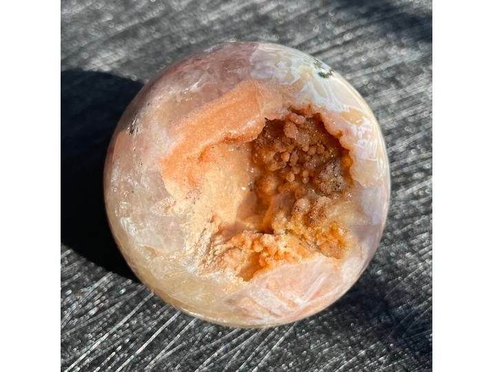 Sphère d'agate Sakura rose en améthyste naturelle, 354g, boule à dents ouvertes, décoration, sphère de Quartz polie, guérison Reiki