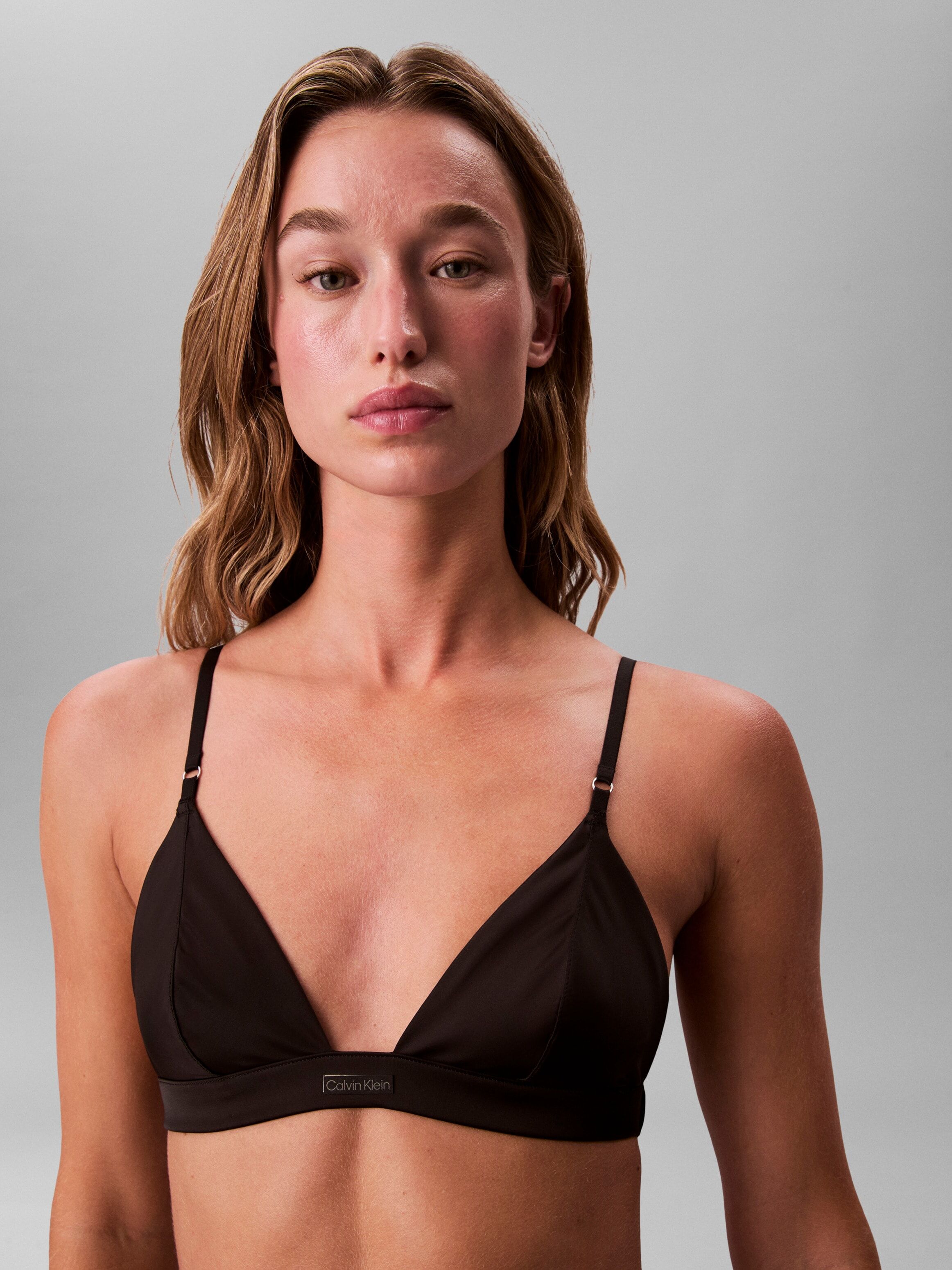 Triangel-BH, Damen, Gr. L (40), N-Gr, schwarz, Web, Obermaterial: 95% Polyester, 5% Elasthan, CALVIN KLEIN UNDERWEAR, unifarben, körpernah, BHs Triangel-BH, Körpernahe Passform mit elastischem Bund schwarz L (40), N-Gr