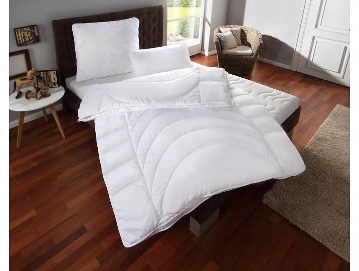Microfaserbettdecke GOODPRODUCT Mondschein, Bettdecke 135x200 cm, 155x220 cm, 200x200 cm , weiss (weiß), B:135cm L:200cm, Bezug: 100% Polyester. Füllung: 100% Polyester, Bettdecken, Microfaserbettdecke, Bettdecken, Sommer, Winter; allergiker geeignet (Hausstauballergiker)