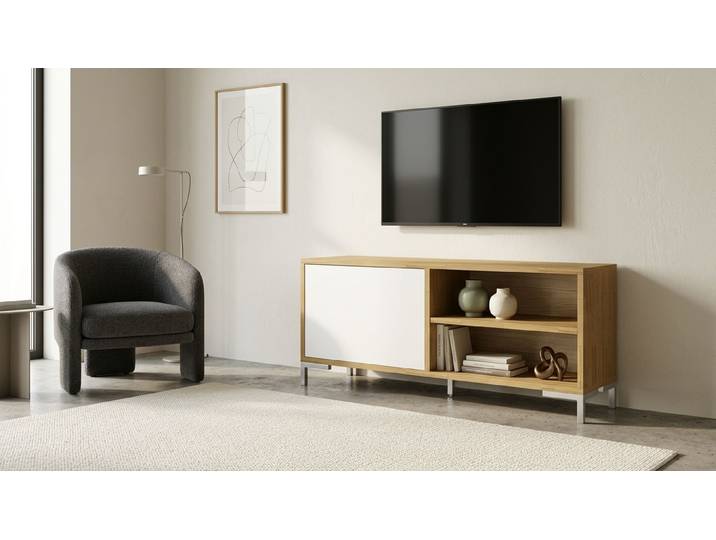 Stylisher TV Schrank nach Maß Eiche Natur geölt