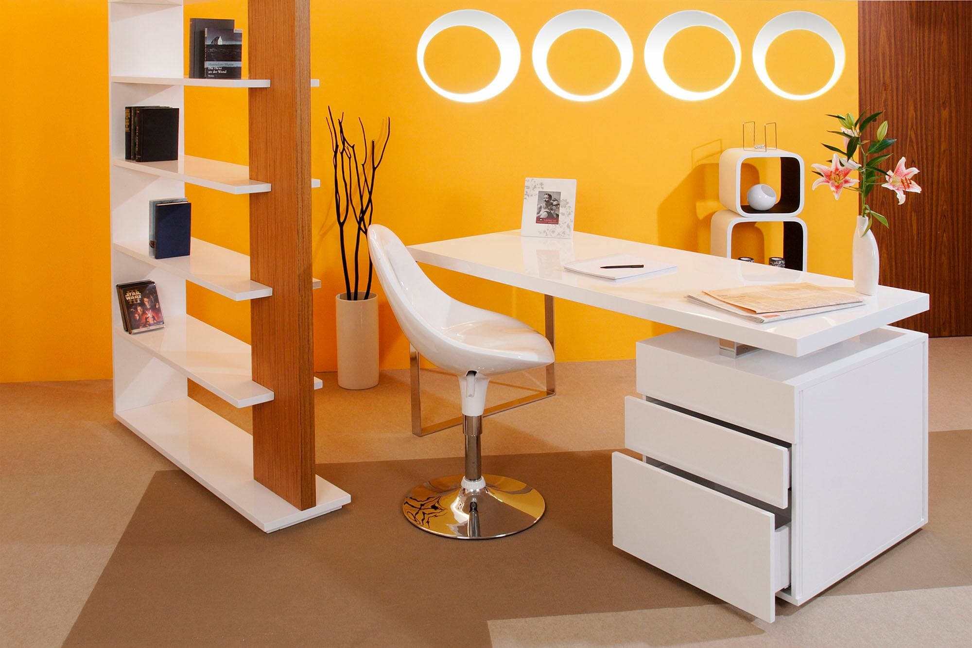 Schreibtisch SALESFEVER "Varberg - Arbeitsplatz Deluxe Design-Laptoptisch", weiss (weiß, chromfarben, chromfarben, weiß), B:160cm H:76cm T:70cm, Tische, Schreibtisch, Schubladen mit Soft-Close-Funktion weiß, chromfarben, chromfarben, weiß B/H/T: 160cm x 7