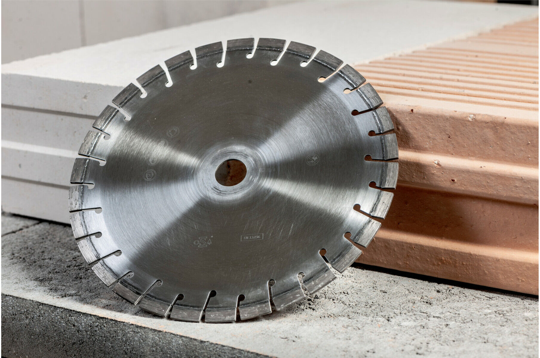 Metabo Set: 2xDiamanttrennscheibe 125x22,23mm, "UP" + 1xQuickspannmutter M 14 (628582000)