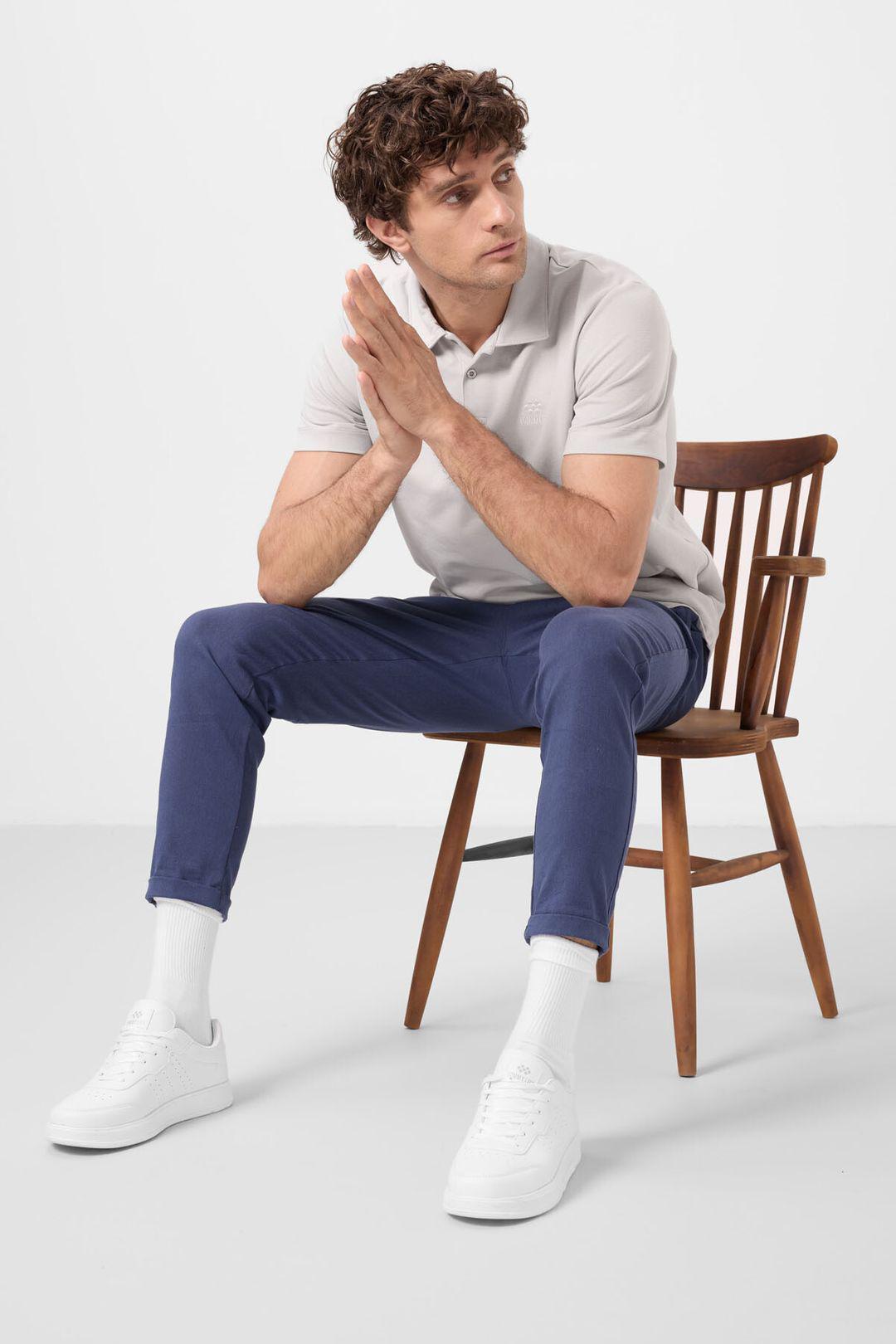 Herren Chinos mit geradem Bein aus Gabardine