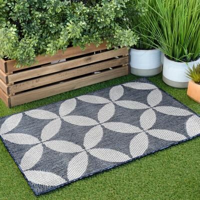 Alise Rugs Vision Modern & Contemporary Geometric Indoor/Outdoor Area Rug