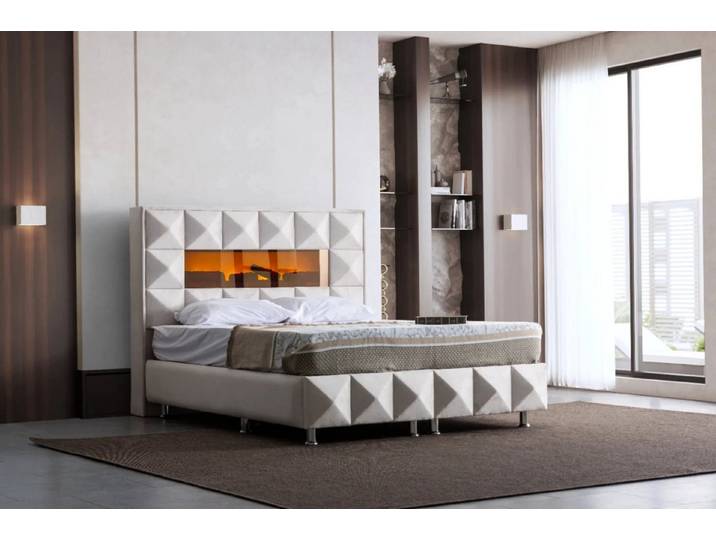 Bermo Home Bettgestell Erva (Set, Bettgestell mit LED-Kopfteil & Geometrie-Steppung), integriertem Lichtelement im Kopfteil
