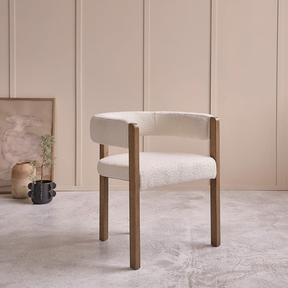 BERAH GETAH Chaise arrondie en chêne massif et tissu bouclette Beige 61x70x55cm